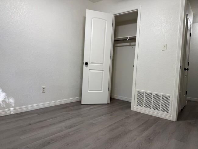 Building Photo - $1,900.00 MOVE-IN-SPECIAL