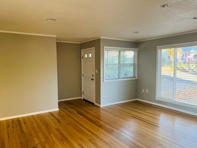 Building Photo - Bittersweet memories, Full Beautiful Remodel Highly Desired Lincoln Neighborhood