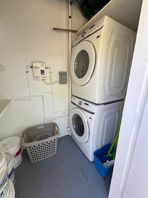 Building Photo - 3400 S Le Jeune Rd