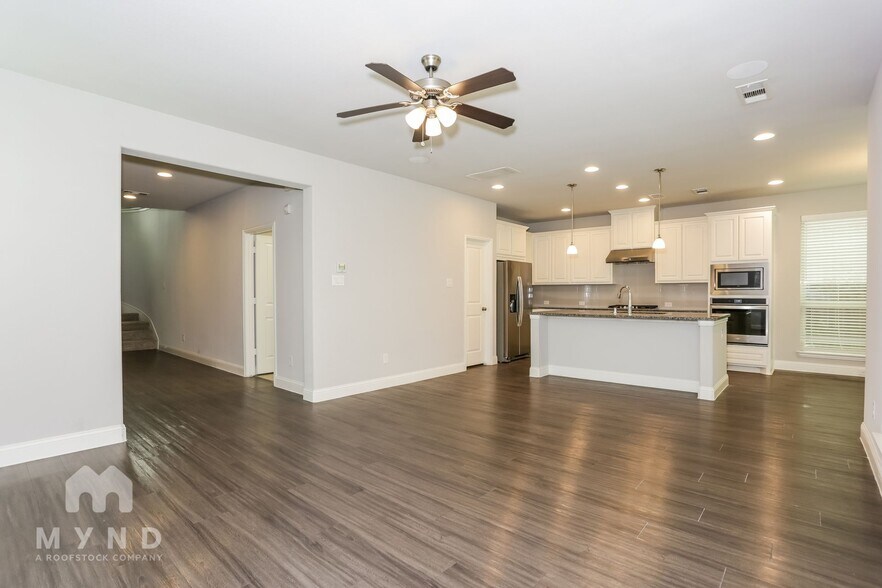 Building Photo - 3121 Damsel Sauvage Ln