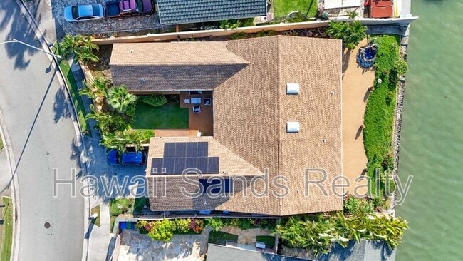 Building Photo - 662 Kalanipuu St