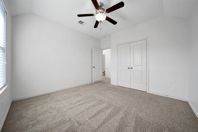 Building Photo - 11030 Sarah Bluff Ln