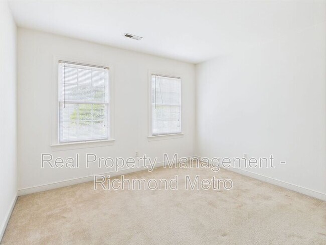 Building Photo - 401 Portwest Terrace