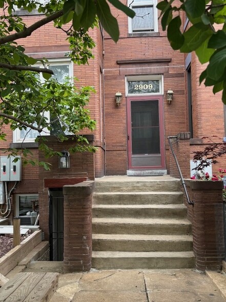 Building Photo - 2909 13th St NW