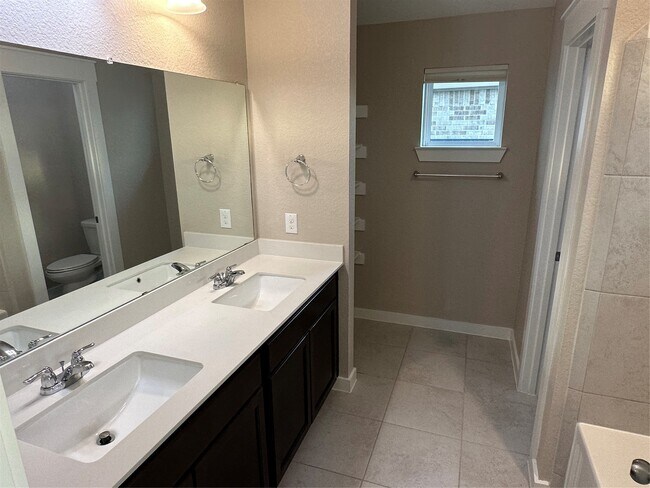 Building Photo - 2629 Bernadino Dr