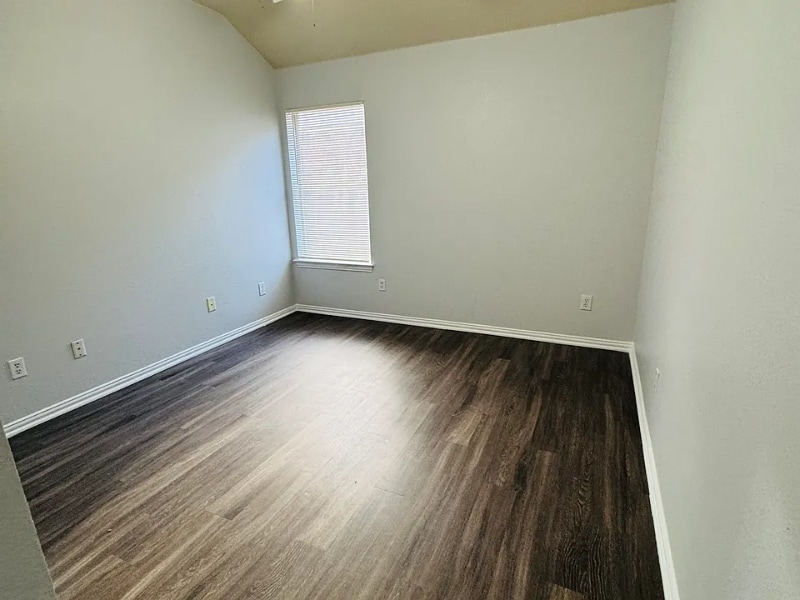 Building Photo - 5728 Swords Dr