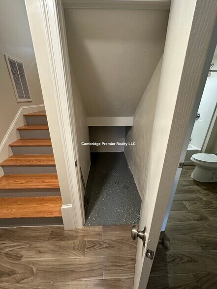 Building Photo - 96 Willis Ave