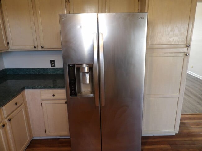 Building Photo - 107 Shannon Ln