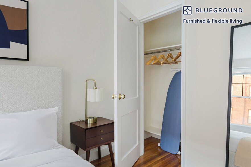 Building Photo - 266 Harvard St