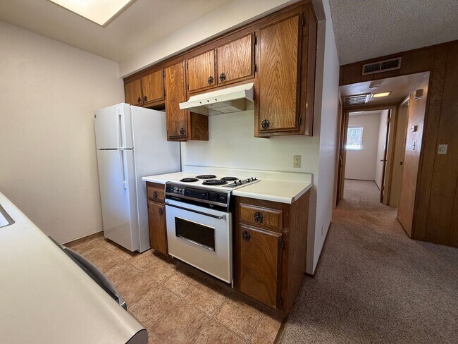 Building Photo - 7739 Southcliff Dr