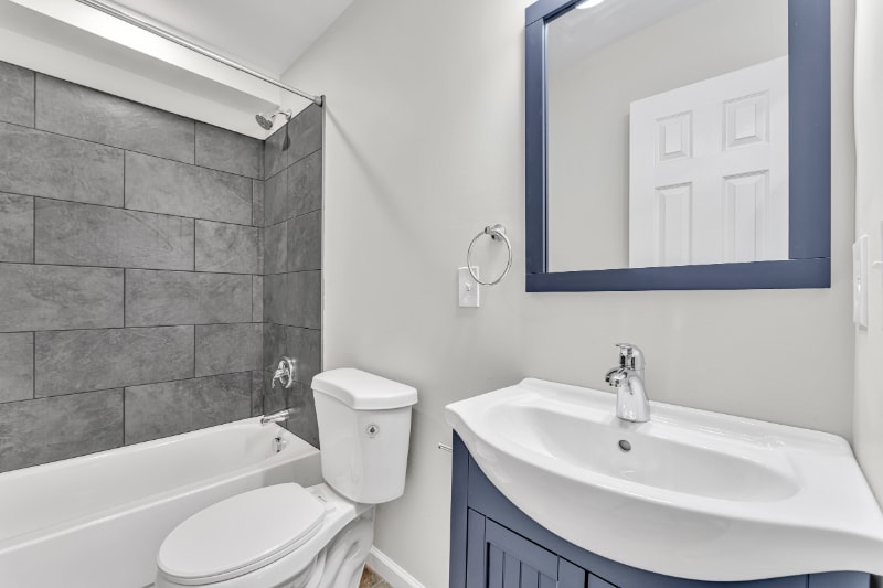 Building Photo - 332 Morris St