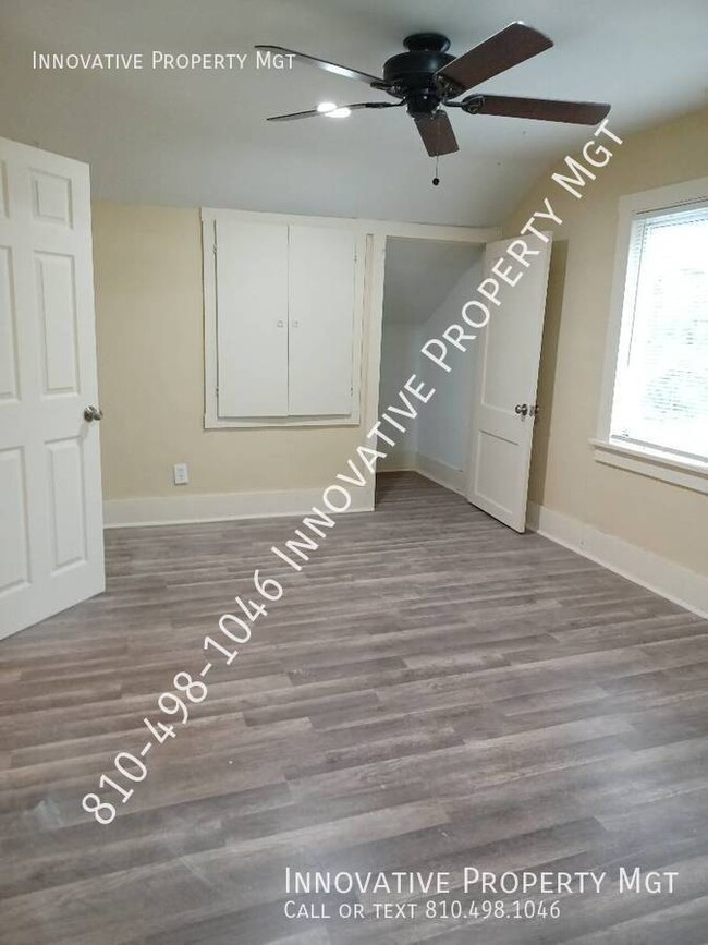 Building Photo - Remodeled and spacious upper level unit 2!