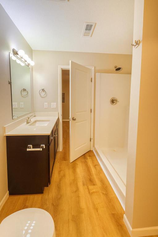 Building Photo - 6912 N Hydraulic Ave