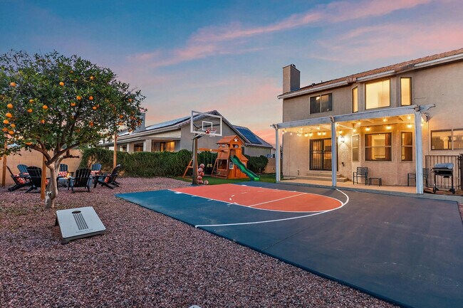 Building Photo - 7157 W Windrose Dr