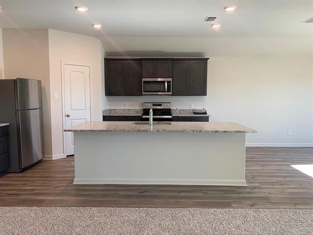 Building Photo - 612 Aqueduct Dr