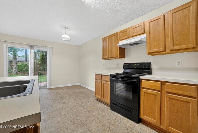 Building Photo - 3147 Sedona Trail