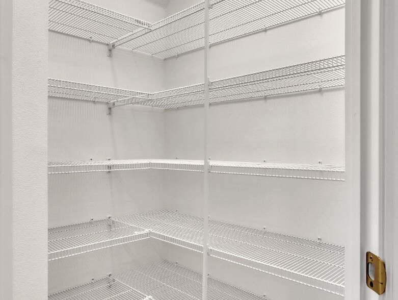 Building Photo - 7769 Allure Dr