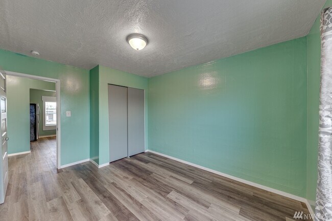 Building Photo - 2112 Wetmore Ave