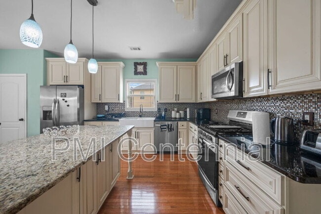 Building Photo - 669 Sportsman Ln