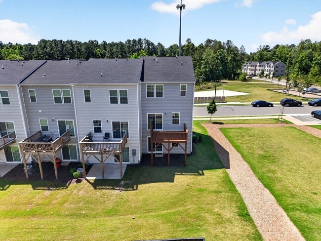 Building Photo - 1232 Lizer Rd