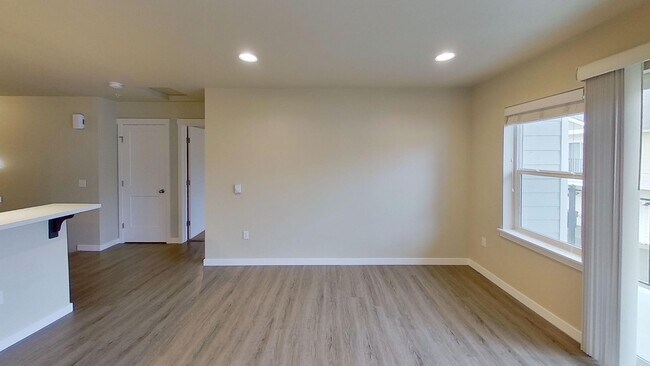 Building Photo - Reduced! Spacious 2-Bedroom, 2-Bathroom Townhome in West Olympia — Just Reduced, Apply Today!!