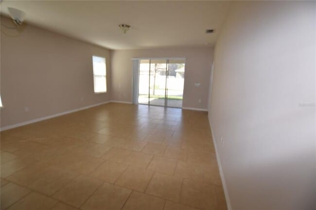 Building Photo - 2021 Beacon Landing Cir