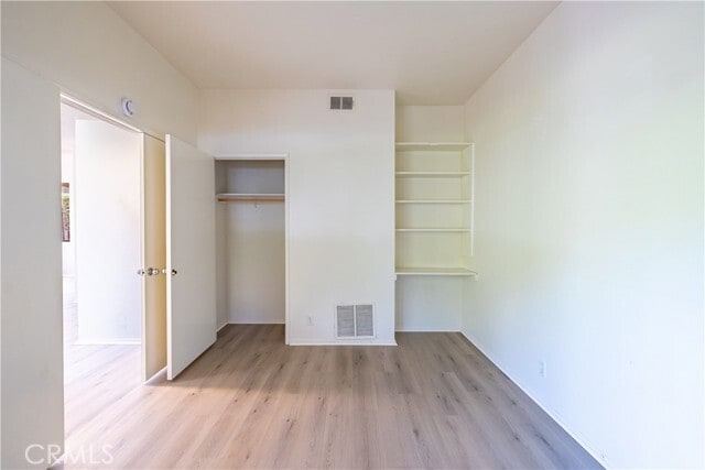 Building Photo - 5744 E Creekside Ave