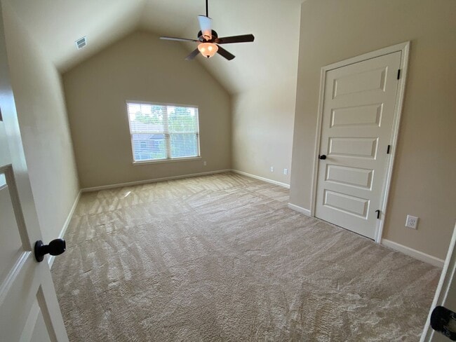 Building Photo - 735 Porter Ln