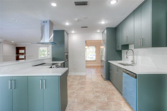 Building Photo - 8265 SW 150th Dr