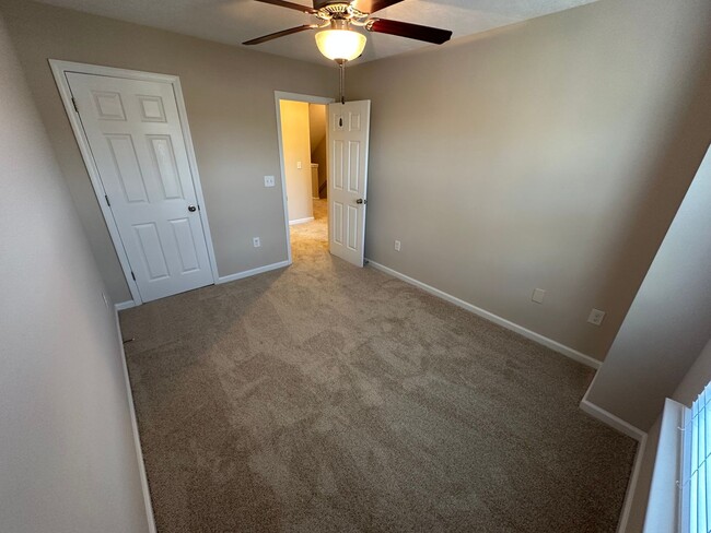 Building Photo - 2075 Reserve Ln