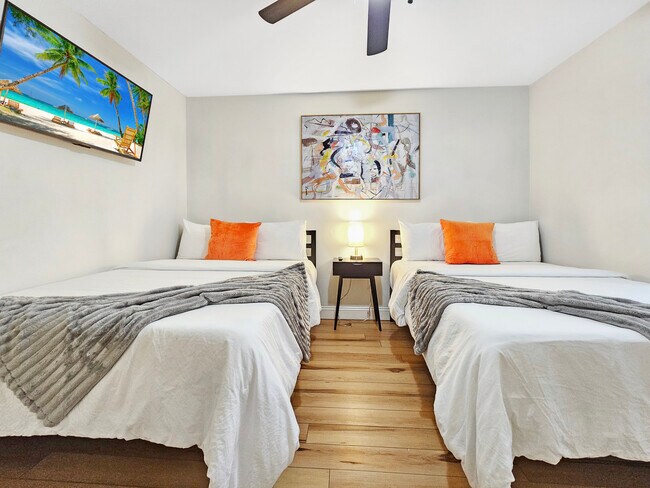 Building Photo - 11402 Suncreek Pl