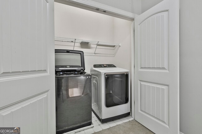 Building Photo - 205 Lexington Village