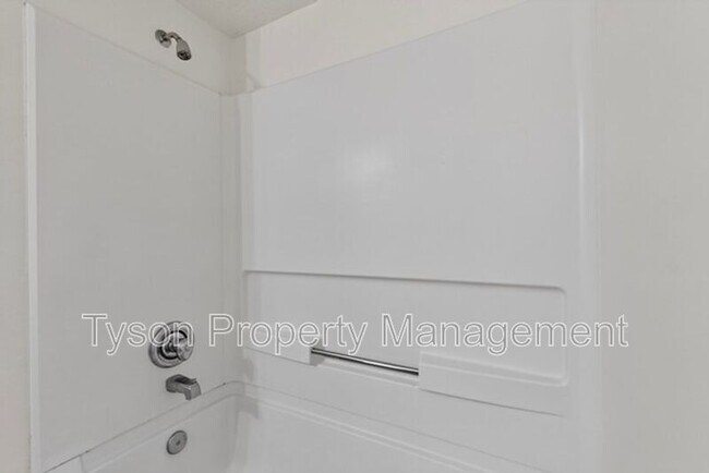 Building Photo - 6126 Costa Brava Ave NW