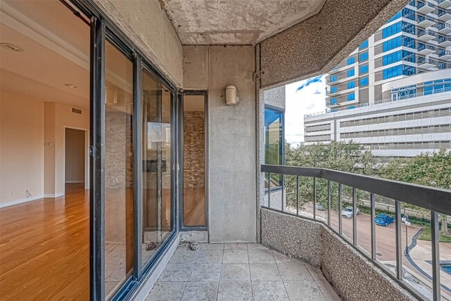 Building Photo - 2001 Holcombe Blvd