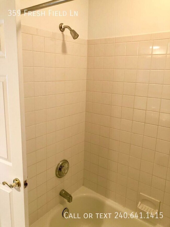 Building Photo - 359 Freshfield Ln