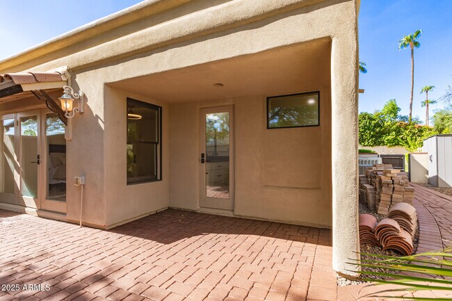 Building Photo - 9740 E Gold Dust Ave