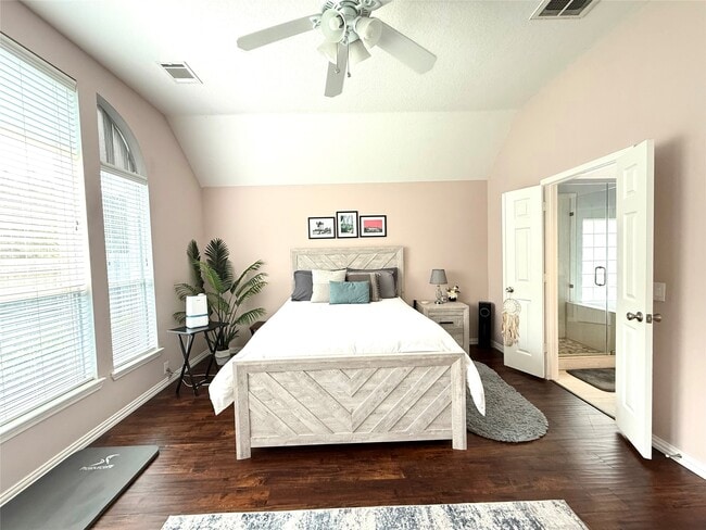 Building Photo - 3231 Pedernales Trails Ln