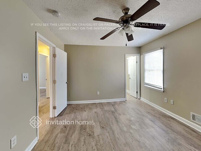 Building Photo - 106 Longview Rd