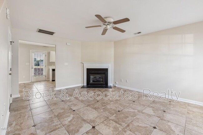 Building Photo - 2129 Ventana Ln