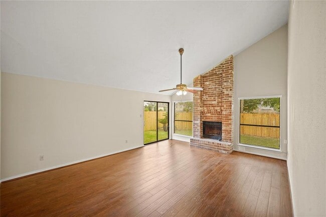 Building Photo - 3409 Meadway Dr
