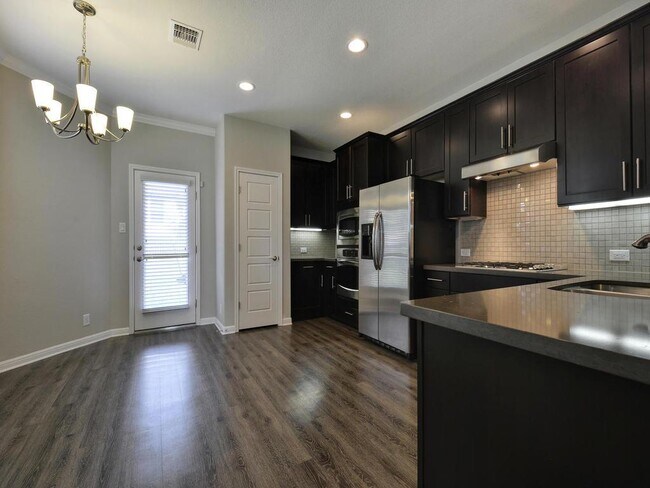 Building Photo - 7320 Bandera Ranch Trail