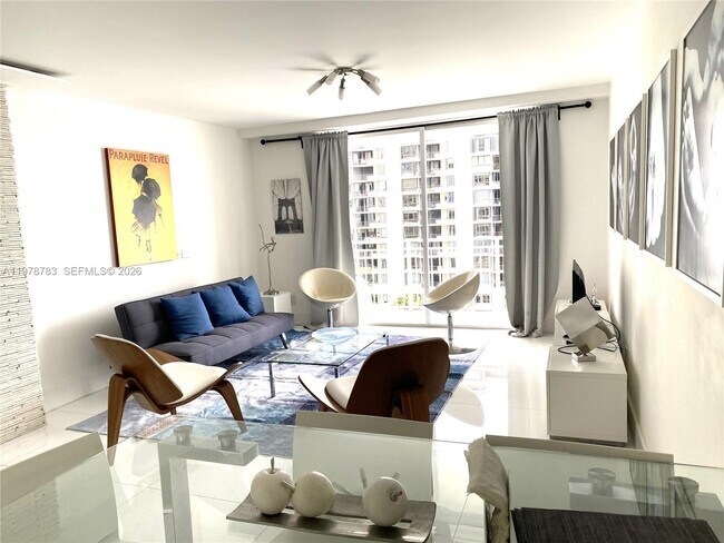 Building Photo - 770 Claughton Island Dr