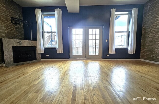 Building Photo - 1411 W Ohio St