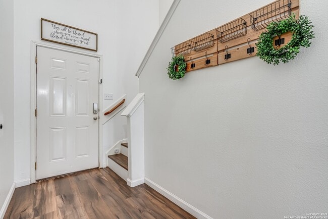 Building Photo - 5619 Red Canyon