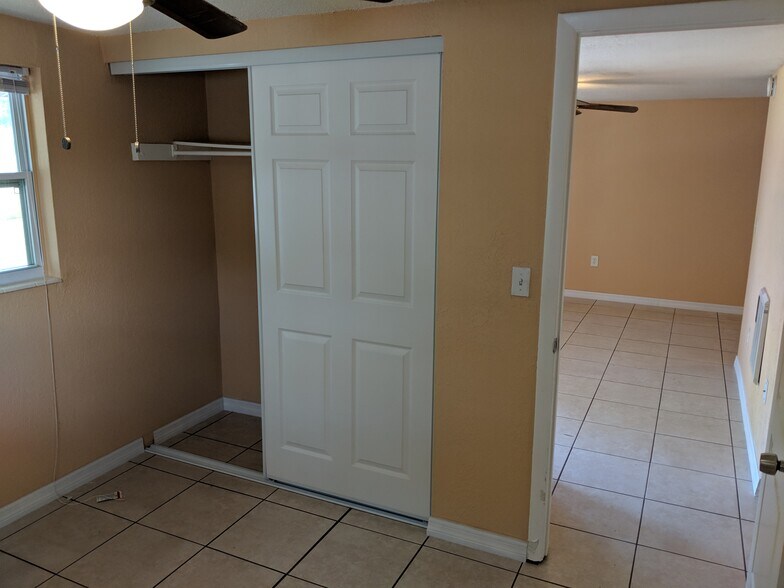 Building Photo - 2146 Ranchita Trail