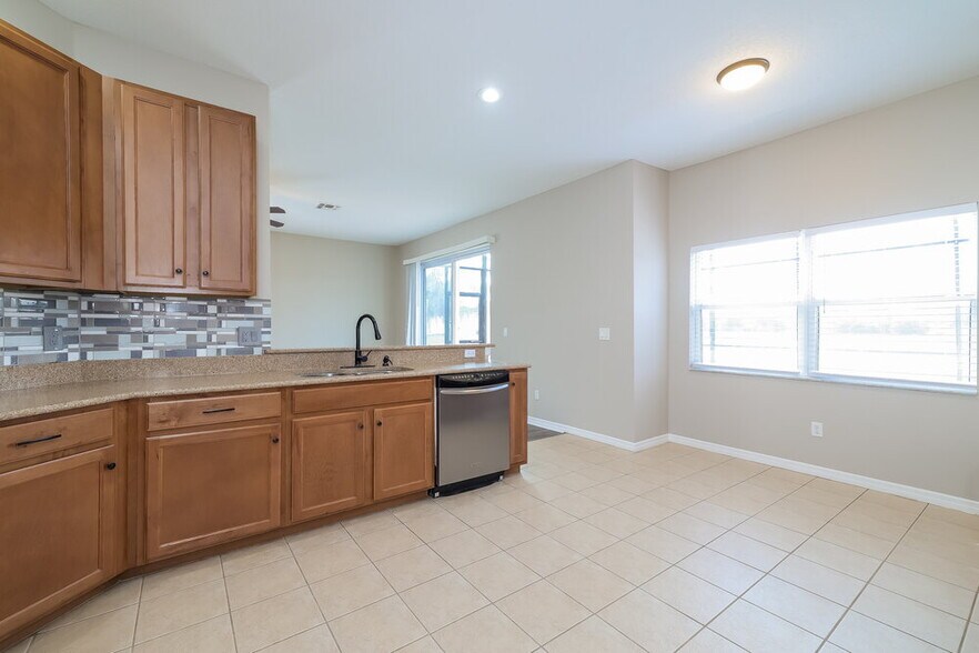 Building Photo - 2840 Sweetspire Cir