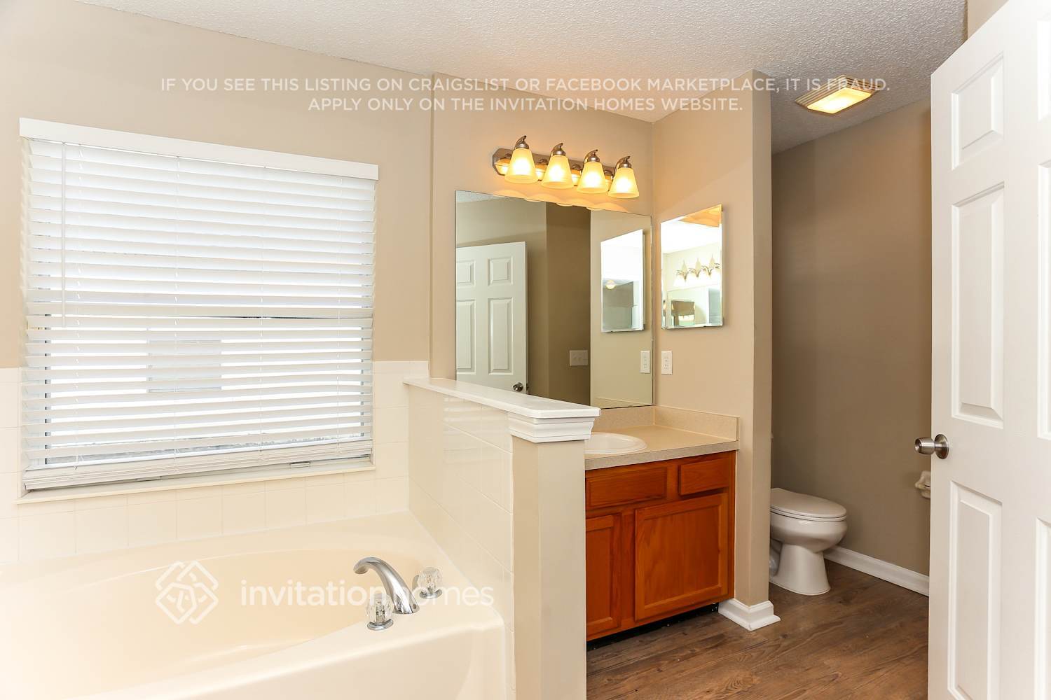 Building Photo - 10939 Apple Blossom Trail E