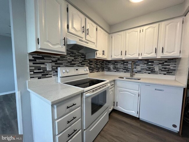 Building Photo - 200 Prince Frederick St