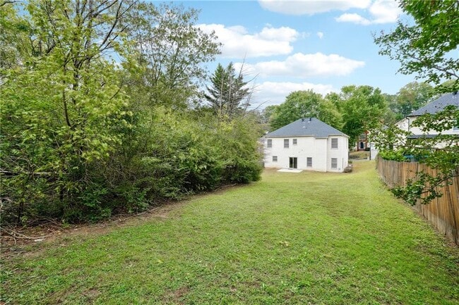 Building Photo - 140 Foe Creek Ct