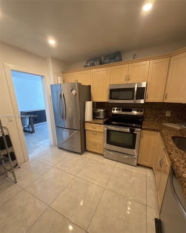 Building Photo - 2851 NE 183rd St